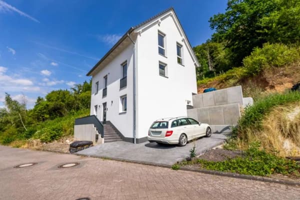 Immobilie in Burgen - Einfamilienhaus - Neubau mit Moselblick in Burgen - Bild 1