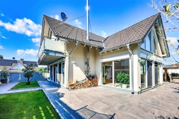 Immobilie in Schwörstadt - Exklusives Wohnhaus – neuwertig, hochwertig und mit außergewöhnlichem Wohnkomfort!! - Bild 0