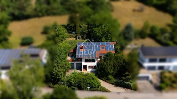 Immobilie in Untermünkheim - Wo Freiraum und Natur zuhause sind – Einfamilienhaus mit Einliegerwohnung - Bild 1