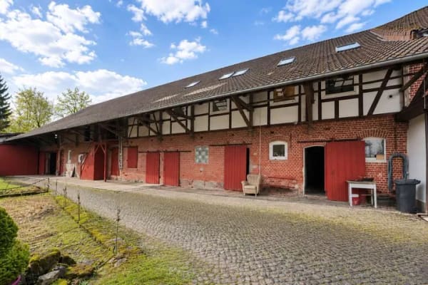 Immobilie in Moringen - *Moringen* Histor. Resthof mit 3 Wohneinheiten* Scheune* Stallungen* Ausbaureserven* - Bild 2