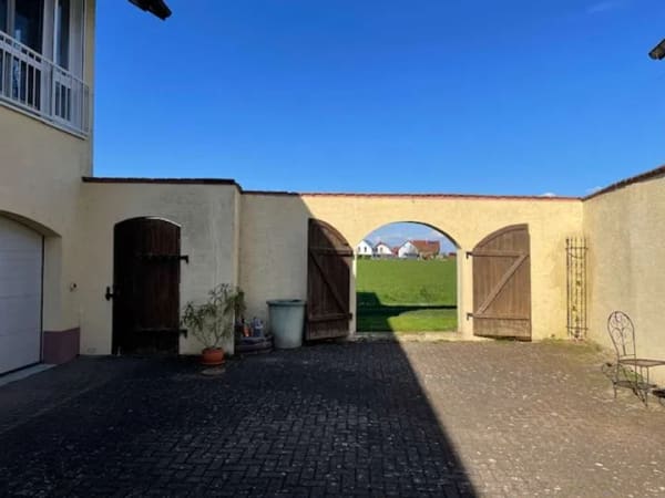 Immobilie in Rheinau - Mehrgenerationenhaus mit mediterranem Charme - Ein Haus mit vielfältigen Möglichkeiten! - Bild 2