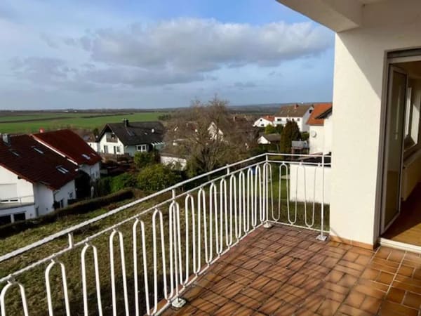Immobilie in Sörgenloch - Familienfreundliches Einfamilienhaus mit bis zu 6 Zimmern, Garten und 3 Stellplätzen in Sörgenloch - Bild 2