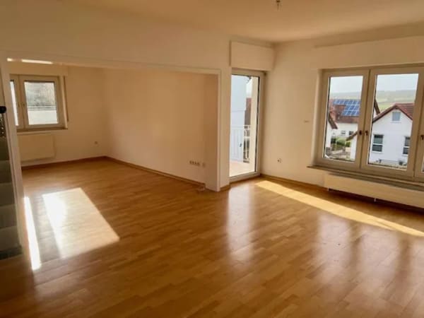 Immobilie in Sörgenloch - Familienfreundliches Einfamilienhaus mit bis zu 6 Zimmern, Garten und 3 Stellplätzen in Sörgenloch - Bild 4