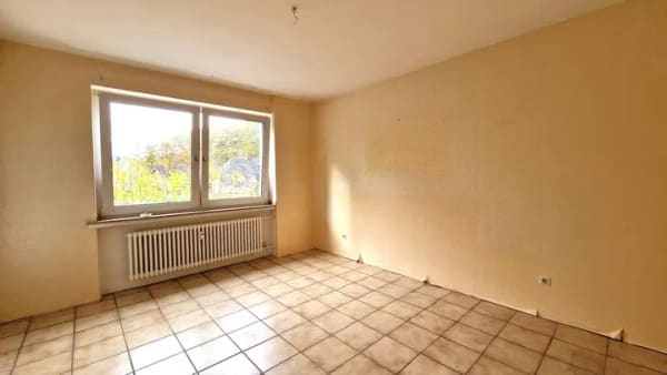 Immobilie in Iserlohn - 3-Zimmer-Eigentumswohnung mit Balkon und Potenzial zur individuellen Gestaltung - Bild 3