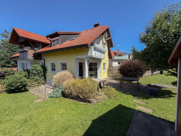 Immobilie in Oberreute - Sonniges Reiheneckhaus in bester Wohnlage von Oberreute im Allgäu - Bild 1