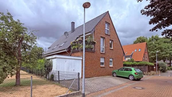 Immobilie in Sonsbeck - Neuwertig und top gepflegt: Dreifamilienhaus in bester Lage von Sonsbeck - Bild 1