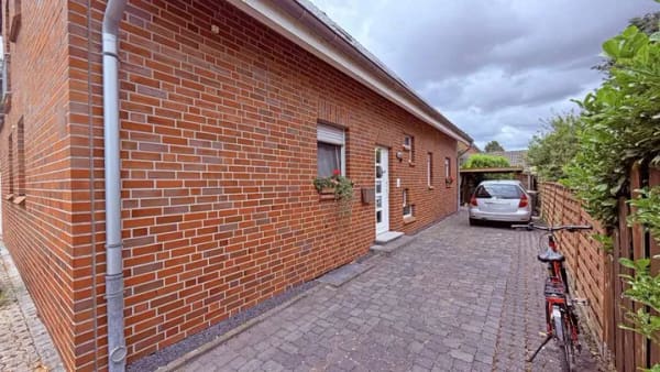 Immobilie in Sonsbeck - Neuwertig und top gepflegt: Dreifamilienhaus in bester Lage von Sonsbeck - Bild 2