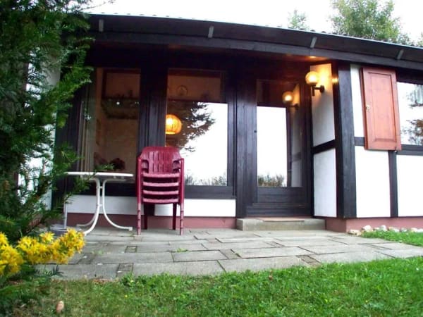Immobilie in Bad Dürrheim - Gemütliches Ferienhaus im Grünen am Rande des Feriendorfs in Öfingen - Bild 1