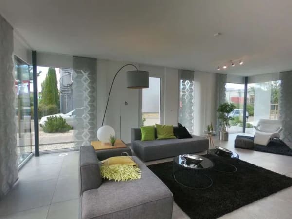 Immobilie in Straßlach-Dingharting - VIEL RAUM, VIEL LICHT - EINE VILLA MIT FLAIR UND STIL - Bild 3