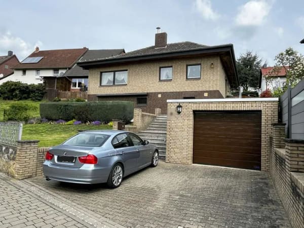 Immobilie in Holle - Freistehendes Einfamilienhaus für die kleine Familie - Bild 1