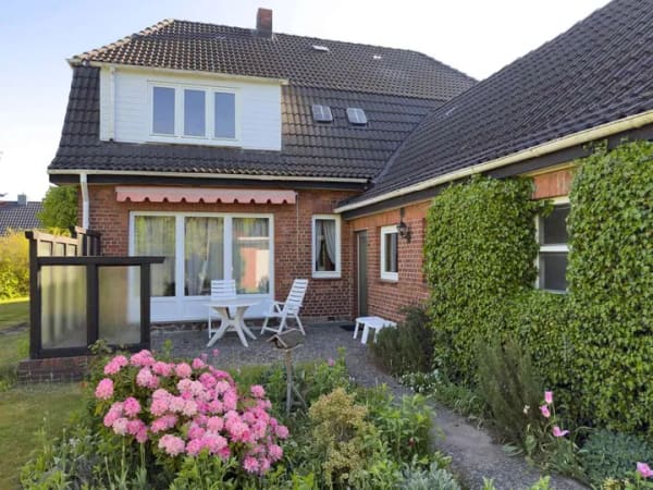 Immobilie in Wahlstedt - Herrschaftliches Ein / Zweifamilienhaus mit Landadel-Charme - Bild 1