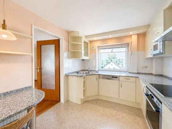 Immobilie in Kassel - Gepflegte Doppelhaushälfte mit Wintergarten und 833 m² Grundstück in Harleshausen - Bild 1