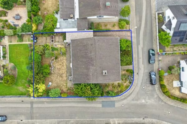 Immobilie in Otterstadt - Bungalow mit Garten und Garage in Otterstadt in ruhiger Lage sucht neuen Erwerber/in - Bild 4