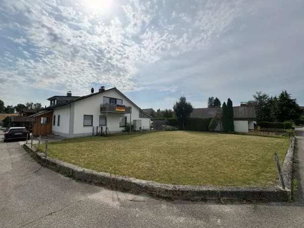 Immobilie in Altfraunhofen - Attraktives  Mehrfamilienhaus mit Gestaltungspotenzial - Bild 0