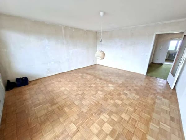 Immobilie in Gersthofen - Wohnen mit Weitblick: 2-ZKB mit S-Balkon, TG-Stellplatz und Lift! - Bild 4