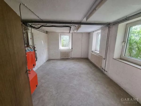 Immobilie in Maulbronn - Charakterhaus mit Scheune und großem Grundstück - Raum für Ihre Wohnideen - Bild 4