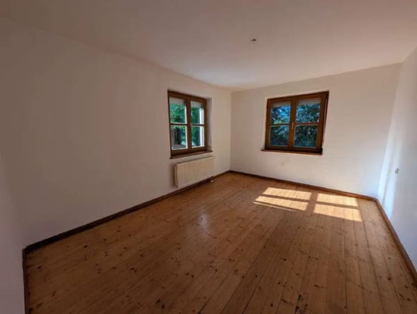 Immobilie in Rötz - Einfamilienhaus mit schön eingewachsenem Garten in Rötz - Bild 4
