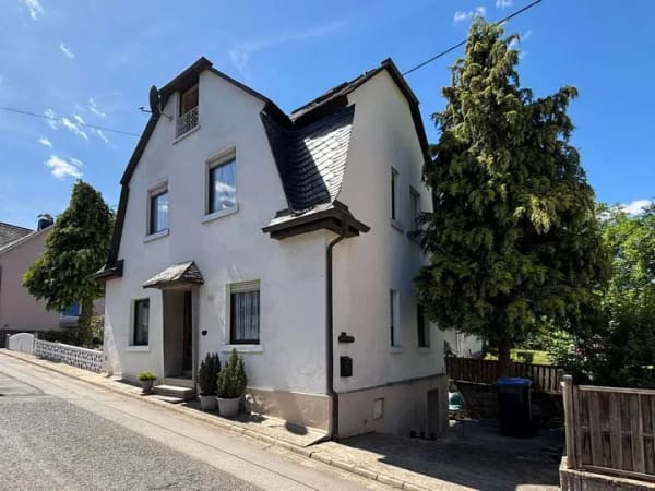 Immobilie in Bernkastel-Kues - Gemütliches Einfamilienhaus in ruhiger Wohnlage von Wehlen - Bild 1