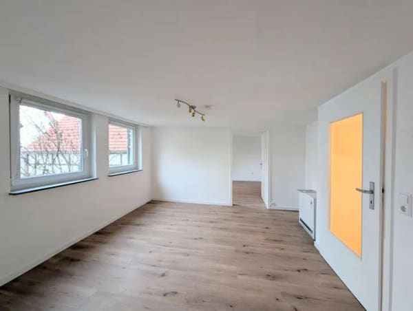 Immobilie in Leonberg - Bezugsfreie, modernisierte Wohnung im denkmalgeschützten Gebäude – Ihre neue Immobilie - Bild 1