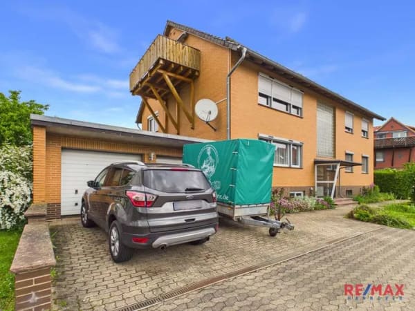 Immobilie in Pegau - Gepflegtes 180 m² Platzwunder mit Garage, EBK und vielseitigem Souterrain - Bild 0