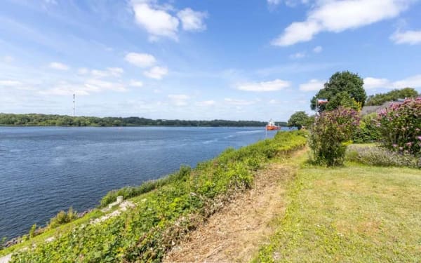 Immobilie in Schacht-Audorf - Energieeffezientes Wohnen in Bestlage – barrierearmer Bungalow direkt am Nord-Ostsee-Kanal - Bild 1