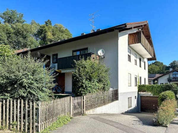 Immobilie in Rott am Inn - 4-Zimmer-Wohnung mit eigenem Garten und TG-Stellplatz - Bild 1