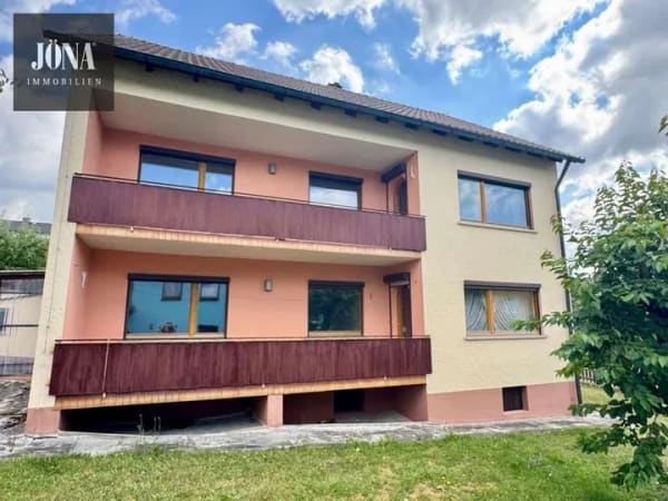 Immobilie in Stadtsteinach - Charmantes Zweifamilienhaus mit 810 m²  Grundstück und großem Entwicklungspotenzial - Bild 3
