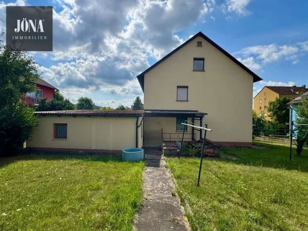 Immobilie in Stadtsteinach - Charmantes Zweifamilienhaus mit 810 m²  Grundstück und großem Entwicklungspotenzial - Bild 4
