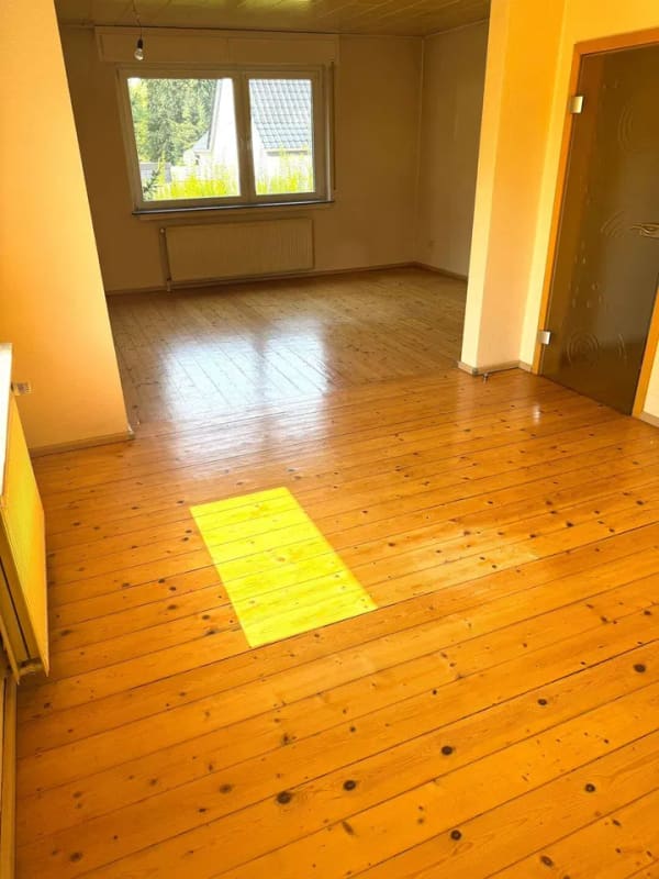 Immobilie in Holzwickede - Mehrfamilienhaus mit 3 Wohneinheiten, Vollkeller und möglichen An- und Umbauvarianten. - Bild 3