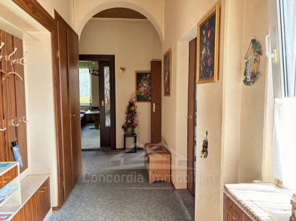 Immobilie in Radebeul - Charmantes Ein-/ Zweifamilienhaus mit viel Potenzial  - Bild 2
