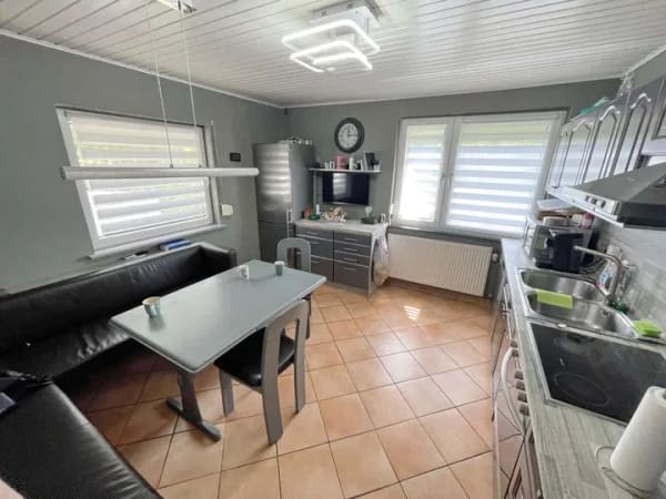 Immobilie in Laubach - Lassen Sie Ihren Traum wahr werden! Freistehendes Einfamilienhaus mit viel Potential sucht einen neu - Bild 1