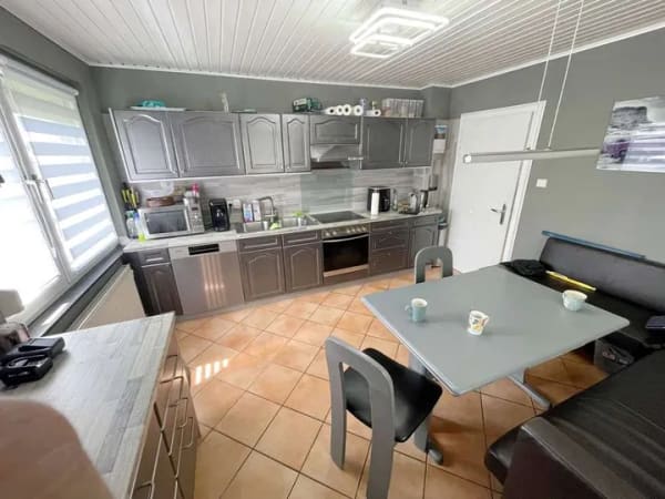 Immobilie in Laubach - Lassen Sie Ihren Traum wahr werden! Freistehendes Einfamilienhaus mit viel Potential sucht einen neu - Bild 2