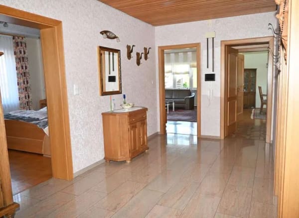 Immobilie in Bretzenheim - Großzügiges Familienhaus mit ausreichend Platz (Einliegerwohnung) - Bild 2