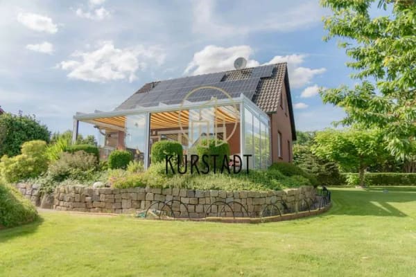 Immobilie in Himbergen - Wohnen mit Wohlfühlgarantie – gepflegtes Einfamilienhaus mit Kaltwintergarten, Sauna und Pool - Bild 0