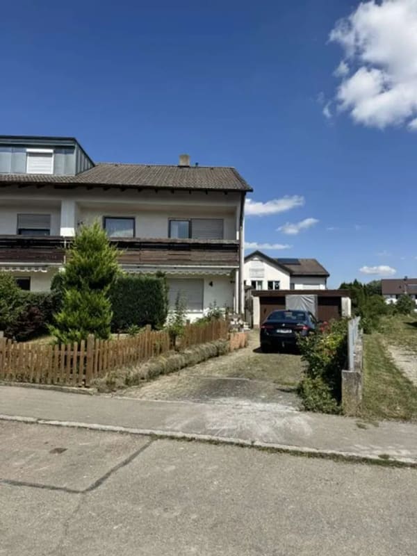 Immobilie in Illerkirchberg - Top Doppelhaushälfte in toller Lage in  Unterkirchberg - Bild 0
