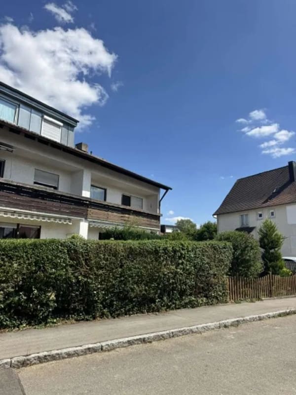 Immobilie in Illerkirchberg - Top Doppelhaushälfte in toller Lage in  Unterkirchberg - Bild 1