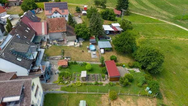 Immobilie in Gottmadingen - Ein Zuhause für Gartenliebhaber – zwei Wohnungen und viel Freiraum im Grünen - Bild 3