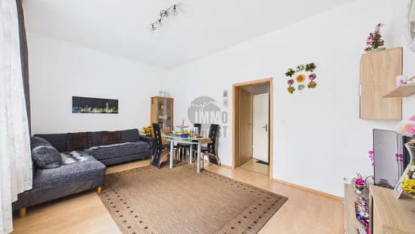 Immobilie in Peine - Zweifamilienhaus + Bungalow in Peine – 230 m² Wohnfläche, 609 m² Grundstück - Bild 3