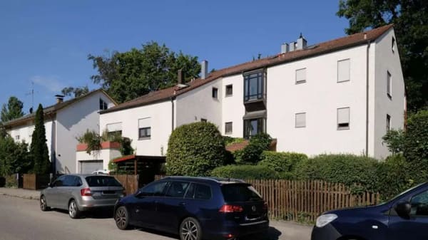 Immobilie in Krailling - Ankündigung: Bezaubernde Maisonette in bester Lage Kraillings, frei und ruhig! Blick in's Grüne! - Bild 3