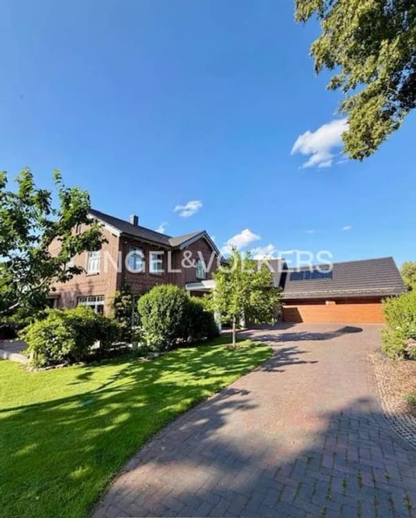 Immobilie in Klein Trebbow - Exklusives Refugium: Moderne Villa im amerikanischen Stil vor den Toren Schwerins - Bild 1