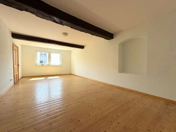Immobilie in Homberg (Ohm) - Bezugsfertiges Wohnensemble mit hochwertig ausgebautem Nebengebäude & weiterem Entwicklungspotenzial - Bild 4