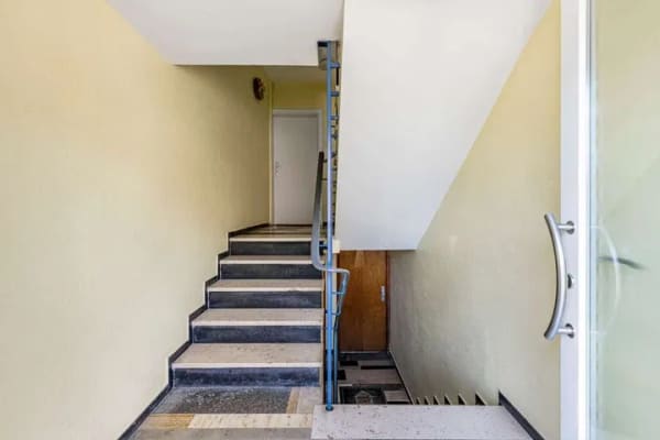 Immobilie in Herzogenrath - Attraktives 4-Familienhaus mit Garagen und Entwicklungspotenzial in Herzogenrath - Bild 3