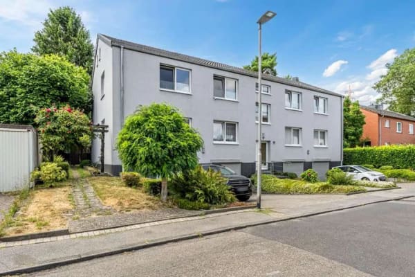 Immobilie in Herzogenrath - Attraktives 4-Familienhaus mit Garagen und Entwicklungspotenzial in Herzogenrath - Bild 4