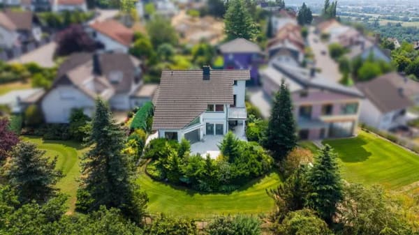 Immobilie in Weitersburg - Ein Zuhause der besonderen Art - Einfamilienhaus mit herrlichem Weitblick in Weitersburg - Bild 1