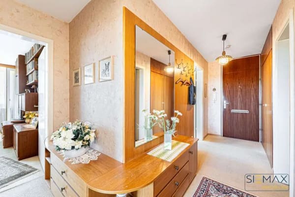 Immobilie in Unterföhring - *** FREI *** 
Ein Zuhause mit Charme, durchdachtem Grundriss und zwei Balkonen - Bild 1