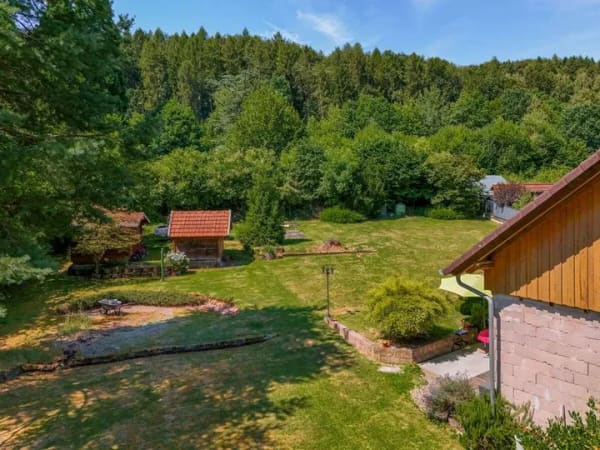 Immobilie in Brachttal - Ein Ort zum Durchatmen – Einfamilienhaus zum Ausbauen in traumhafter Naturlage in Schlierbach - Bild 1