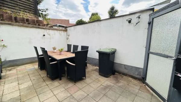 Immobilie in Übach-Palenberg - Mehrfamilienhaus mit drei vermieteten Wohneinheiten und Gartenanteil in Übach-Palenberg - Bild 4