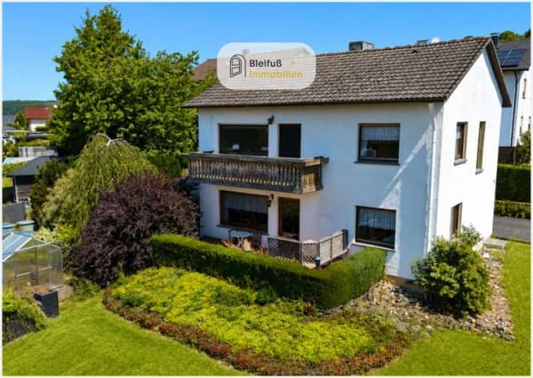 Immobilie in Gemünden (Felda) - Solide Bausubstanz trifft auf großes Potenzial – Einfamilienhaus in begehrter Wohnlage - Bild 0