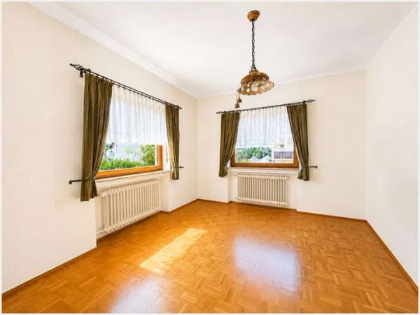 Immobilie in Gemünden (Felda) - Solide Bausubstanz trifft auf großes Potenzial – Einfamilienhaus in begehrter Wohnlage - Bild 2