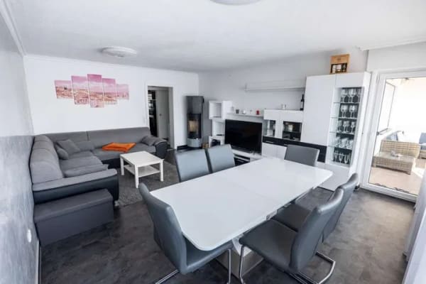 Immobilie in Magstadt - Modernisierte 3,5-Zimmer-Wohnung mit zwei Balkonen & Stellplatz in ruhiger Lage - Bild 0